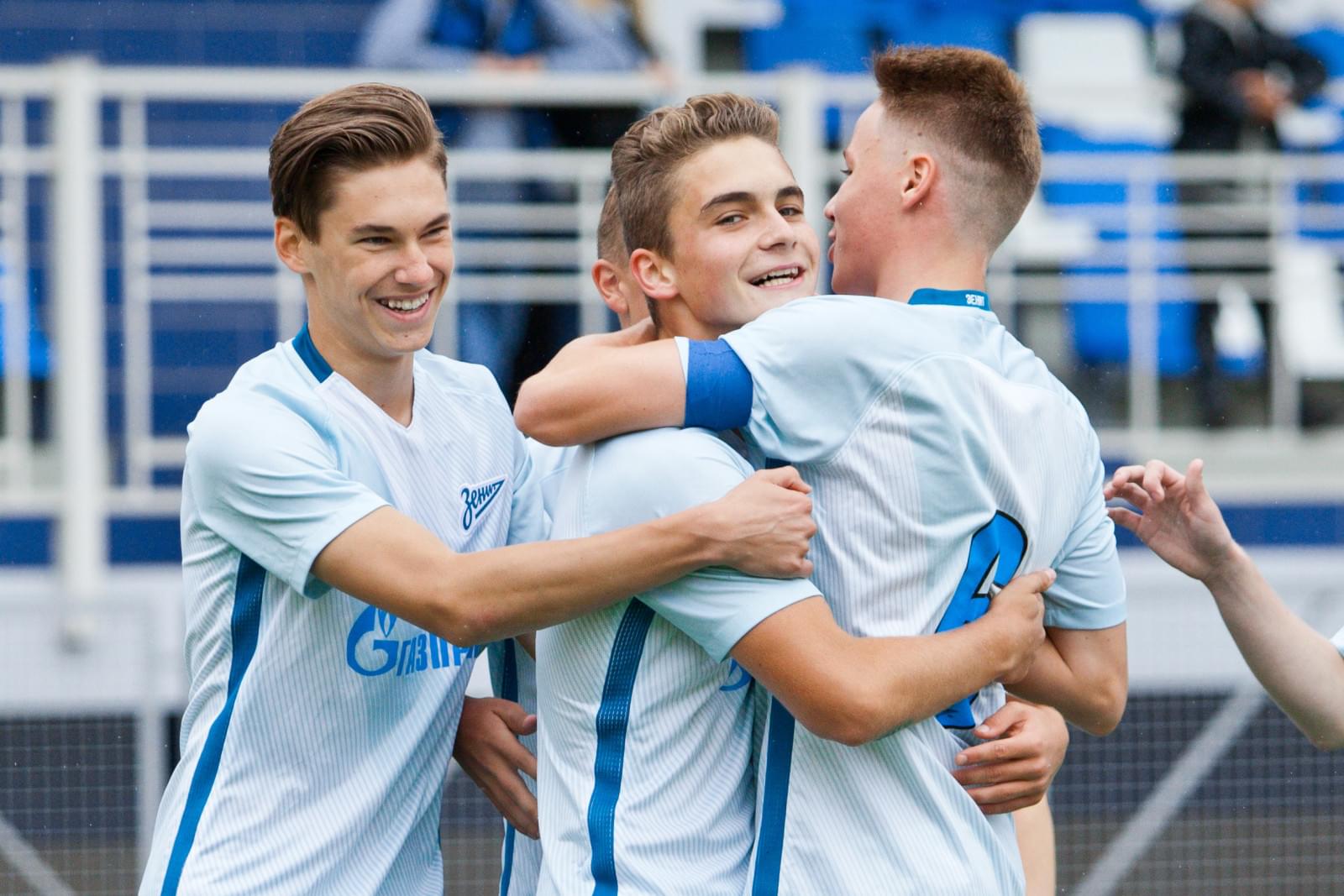 Турнир памяти Юрия Морозова: первый день