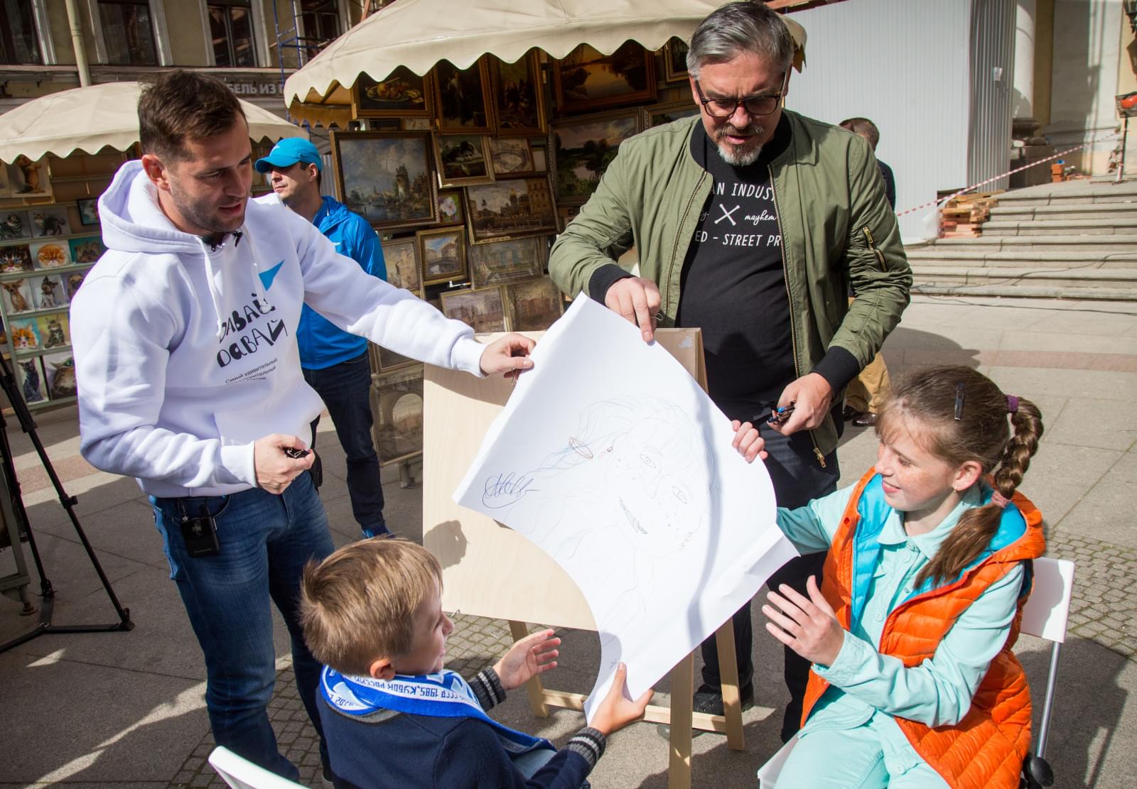 «Давай-давай!»: Александр Кержаков стал уличным художником