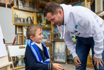 «Давай-давай!»: Александр Кержаков стал уличным художником