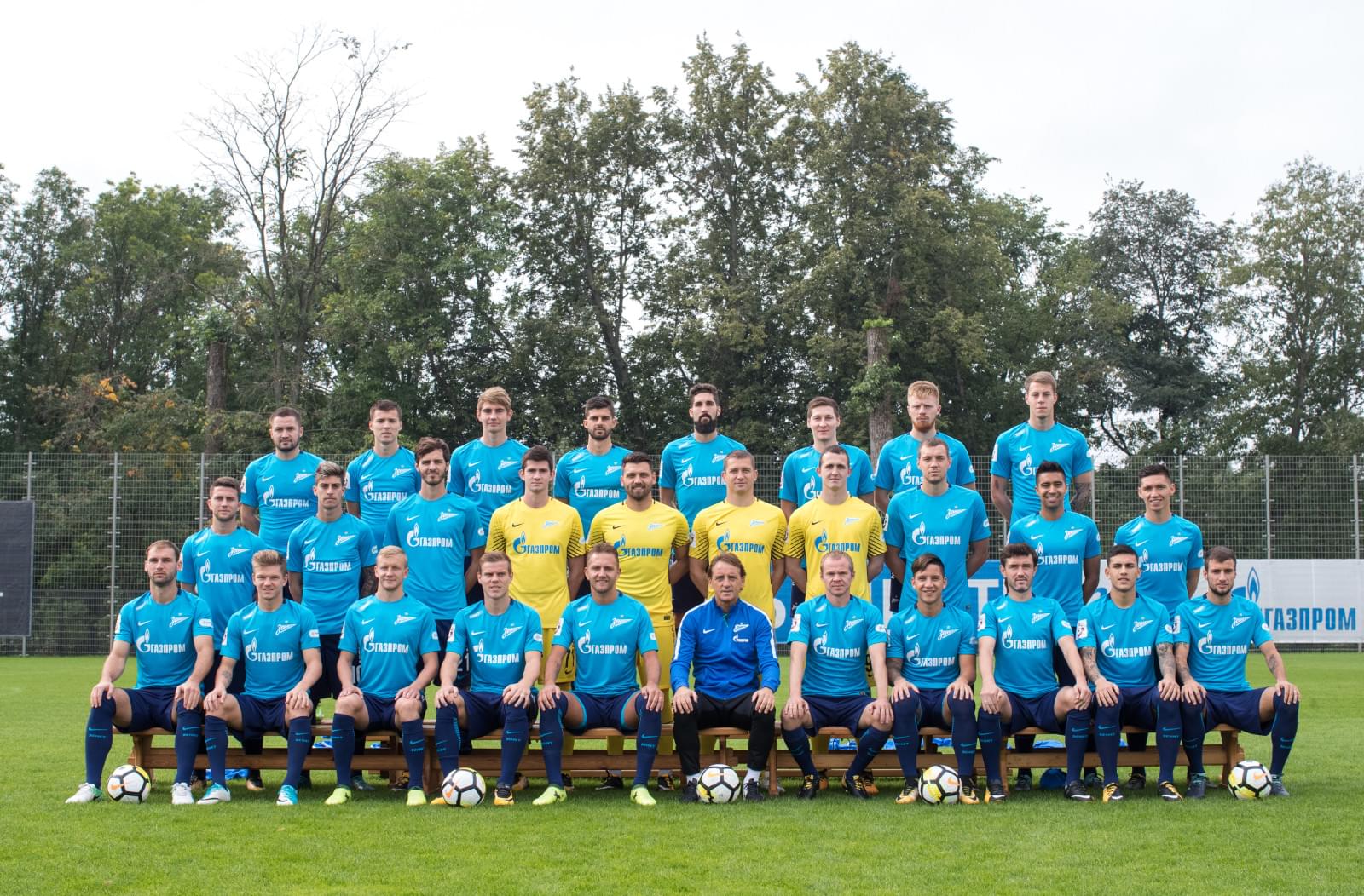 Общекомандная фотосессия ФК «Зенит» cезона-2017/2018