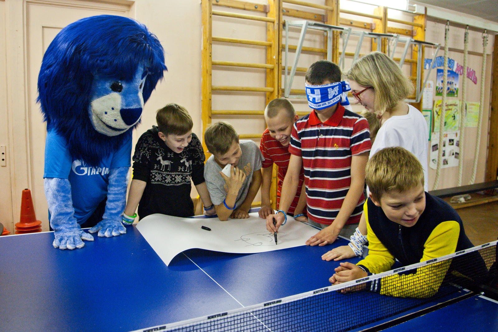 Синегривый Лев в гостях у детей из Детского дома