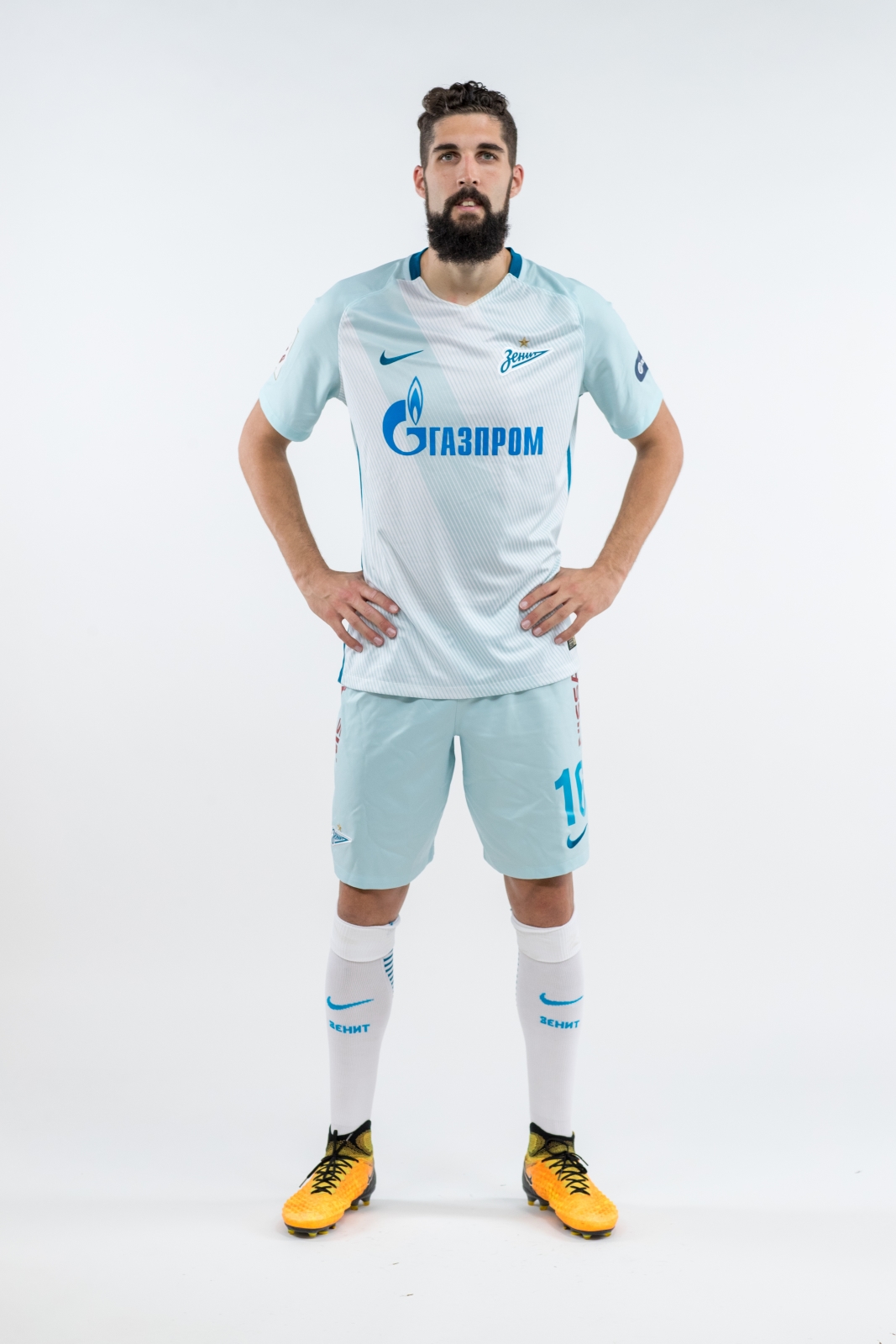 Фотосессия игроков основного состава ФК «Зенит» в новой игровой форме Nike сезона 2017/18