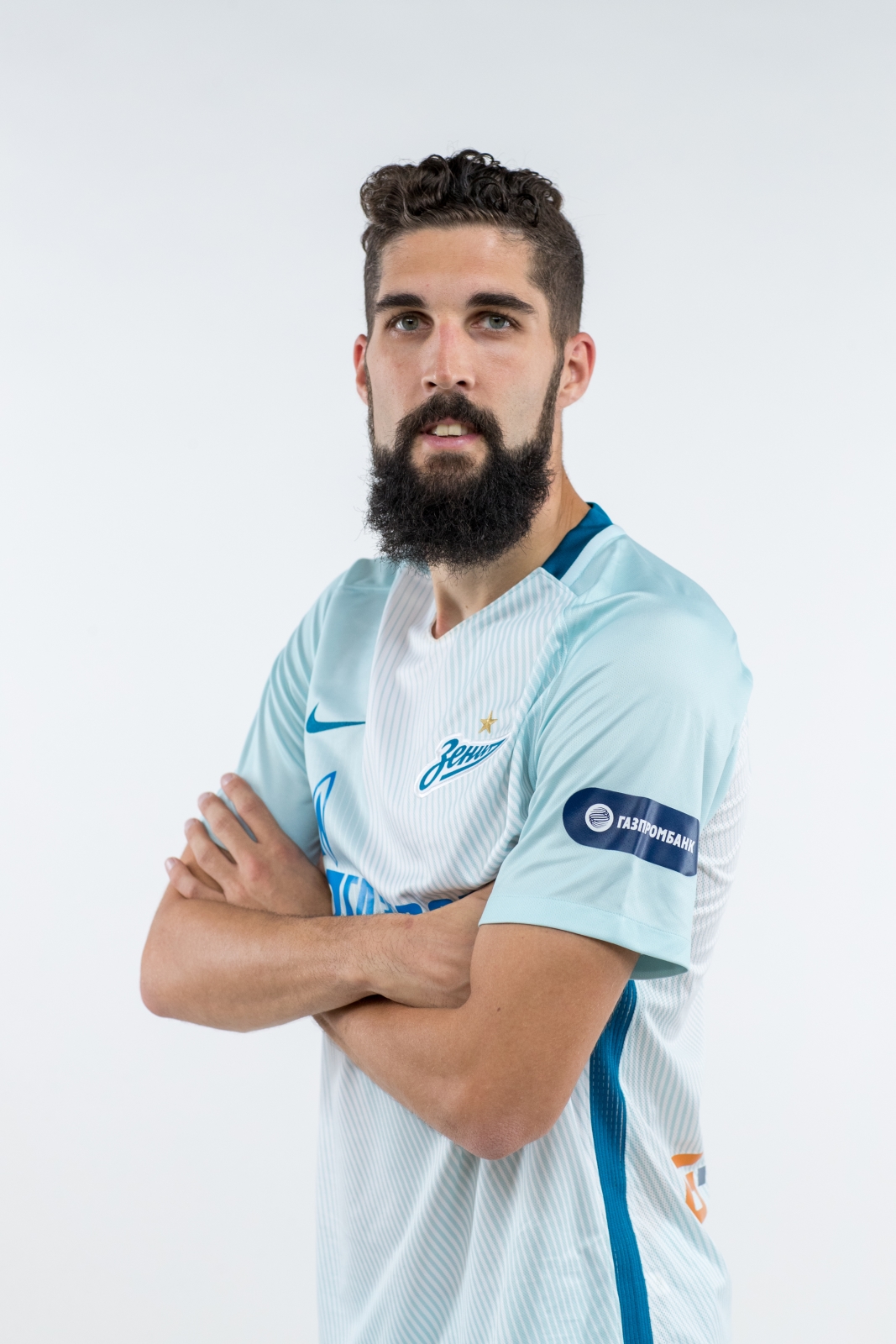 Фотосессия игроков основного состава ФК «Зенит» в новой игровой форме Nike сезона 2017/18