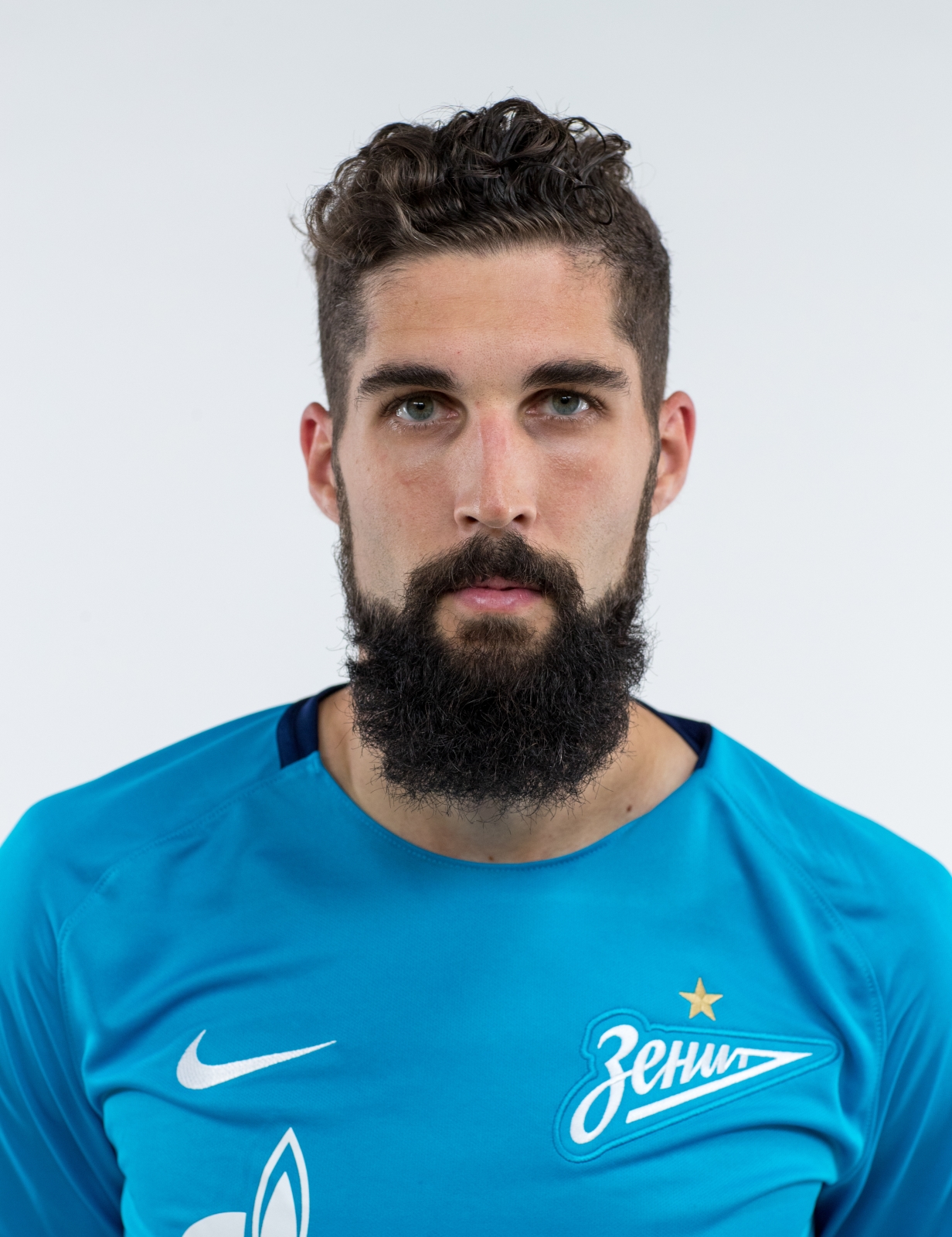 Фотосессия игроков основного состава ФК «Зенит» в новой игровой форме Nike сезона 2017/18