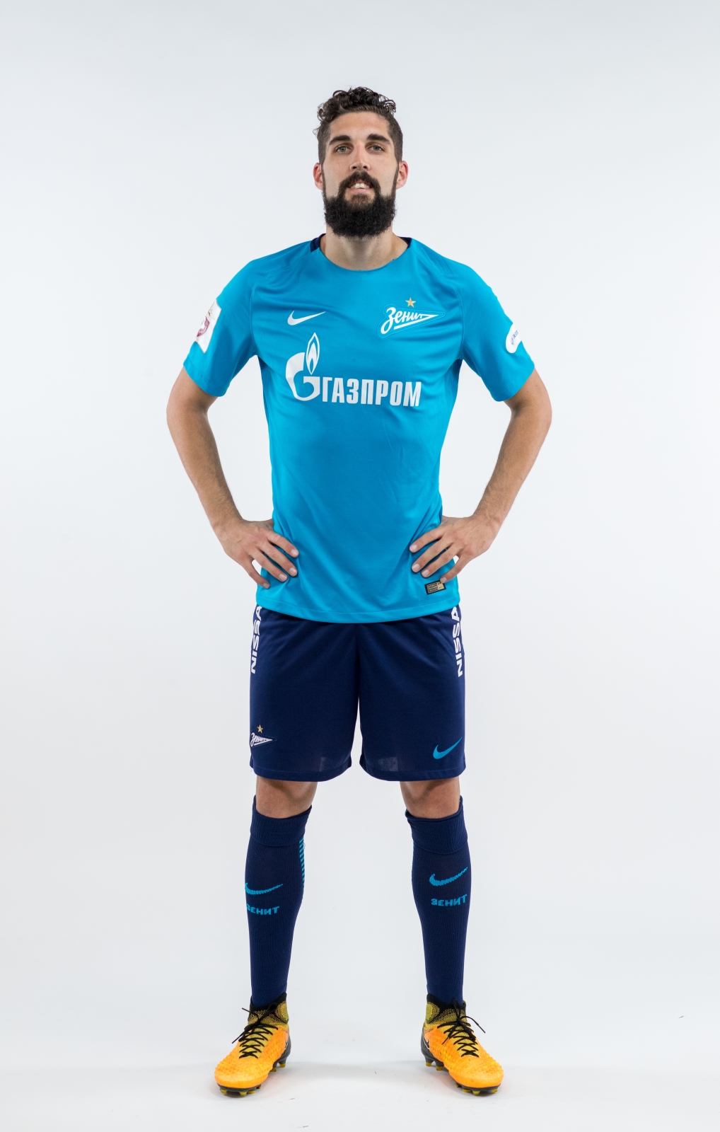 Фотосессия игроков основного состава ФК «Зенит» в новой игровой форме Nike сезона 2017/18