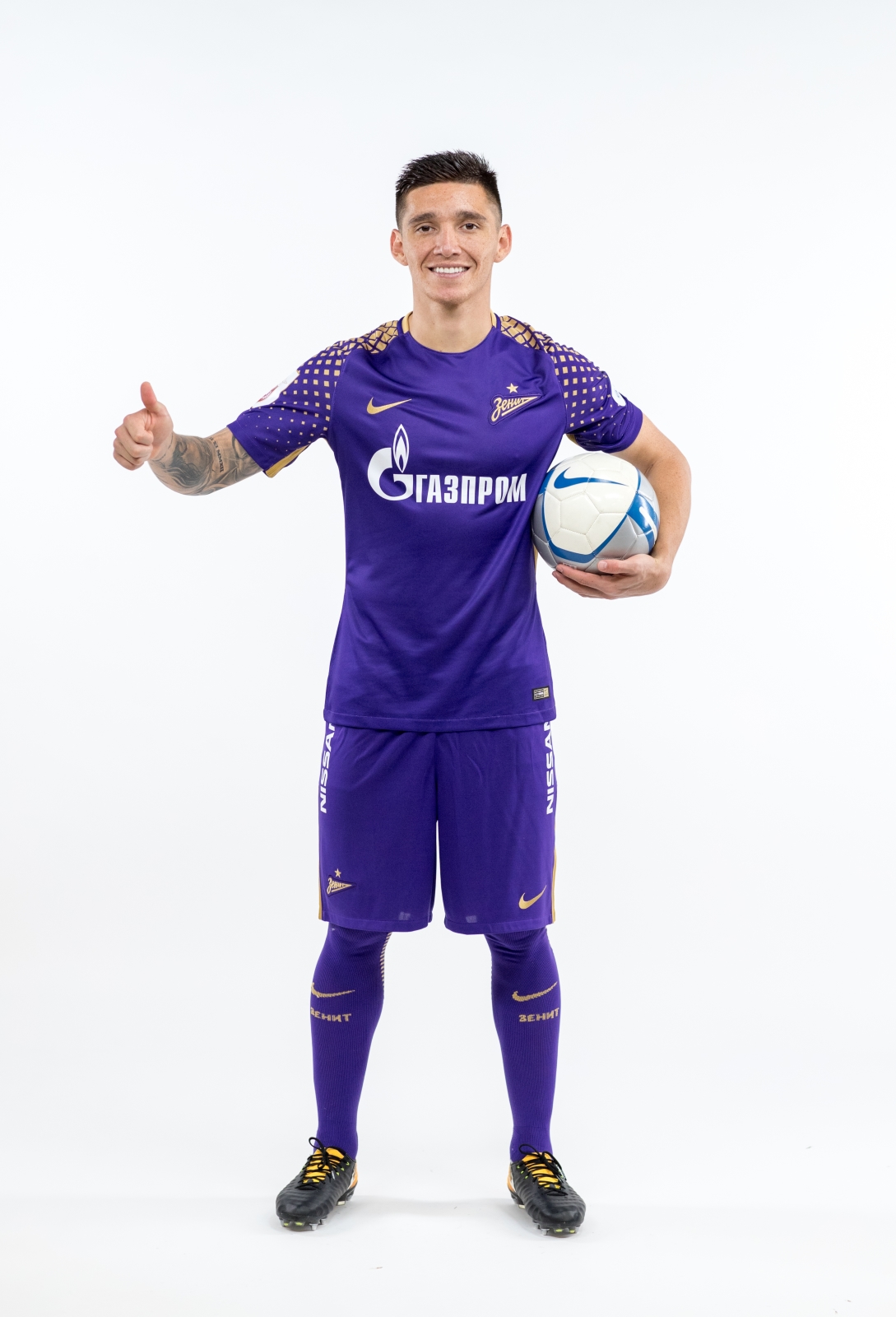 Фотосессия игроков основного состава ФК «Зенит» в новой игровой форме Nike сезона 2017/18