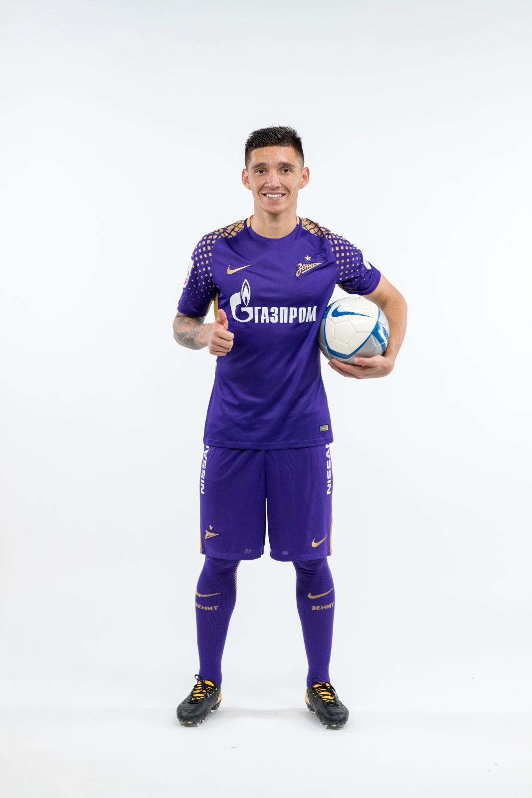 Фотосессия игроков основного состава ФК «Зенит» в новой игровой форме Nike сезона 2017/18