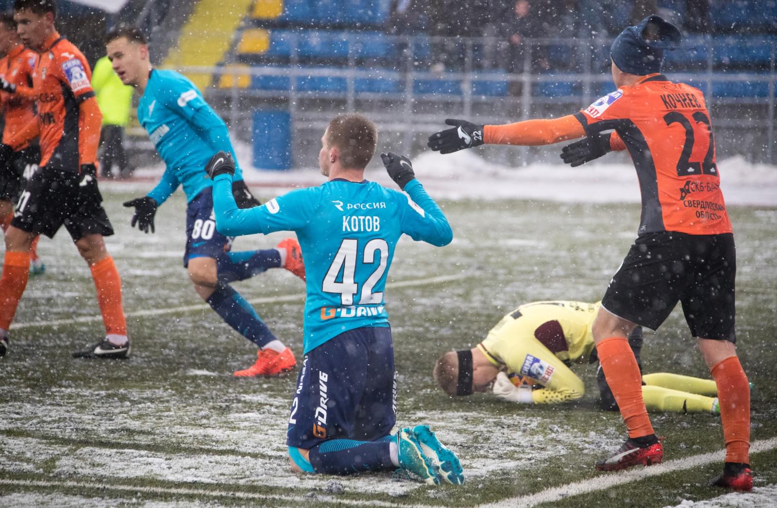 РОСГОССТРАХ-Первенство России 2017/18, «Зенит»-м — «Урал»-м