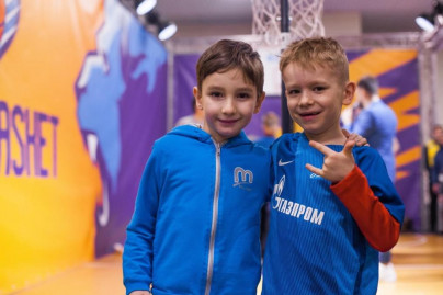 Фан-променад на матче «Зенит» — «Урал»