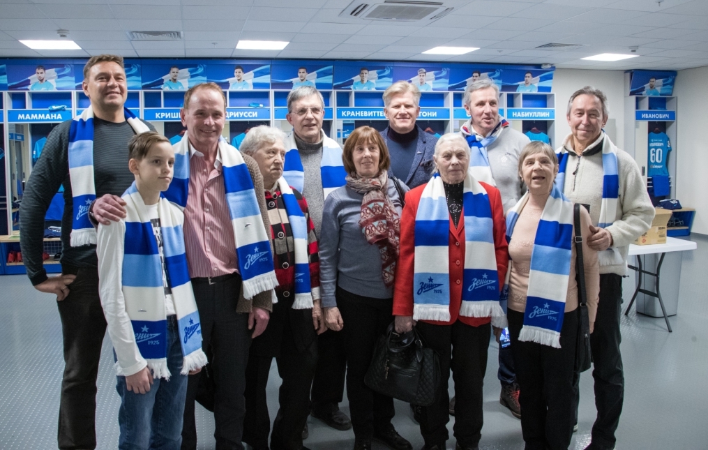 Чемпионы Олимпийских Игр на матче «Зенит» — «Амкар»