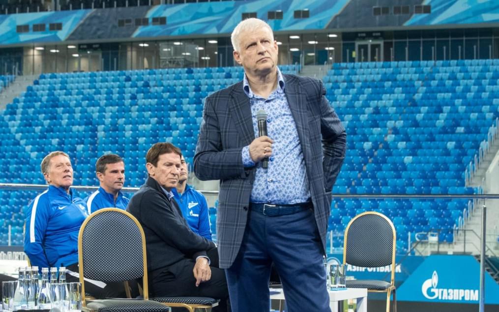 Представители «Зенита» встретились с болельщиками на стадионе «Санкт-Петербург»