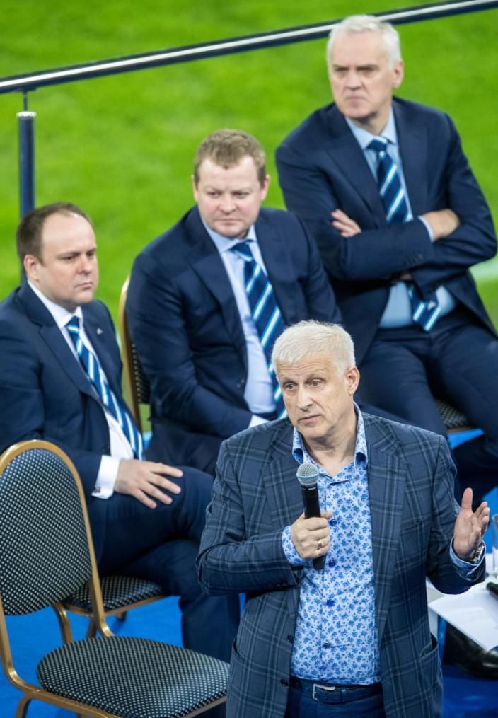 Представители «Зенита» встретились с болельщиками на стадионе «Санкт-Петербург»