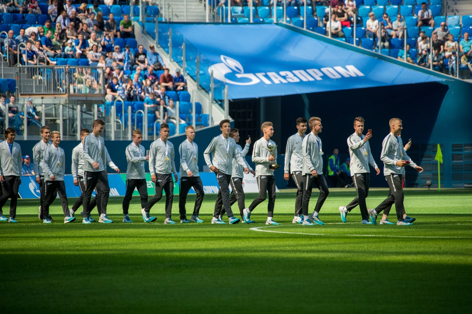 Церемония чествования победителей первенства России по футболу U-16