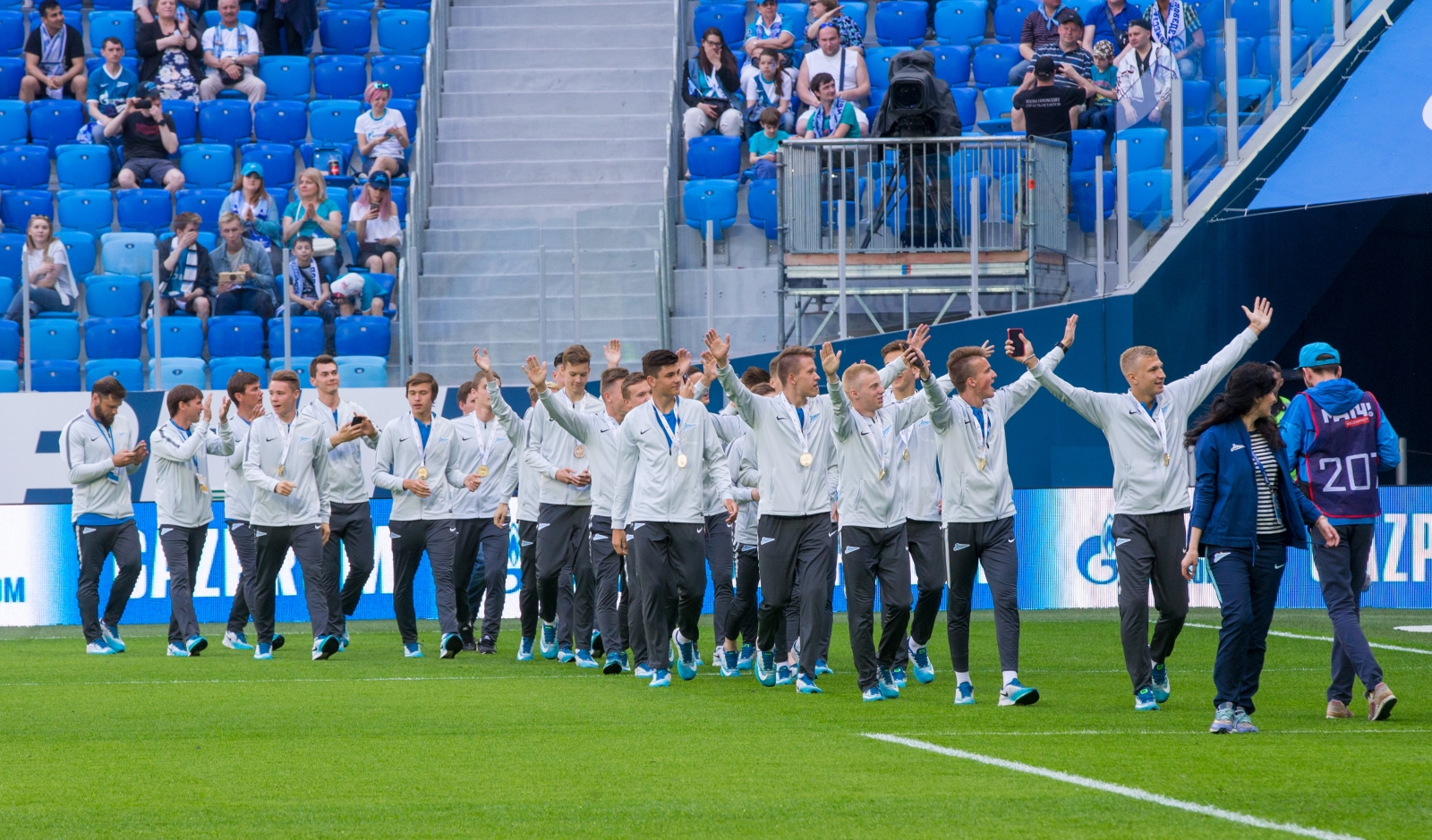 Церемония чествования победителей первенства России по футболу U-16