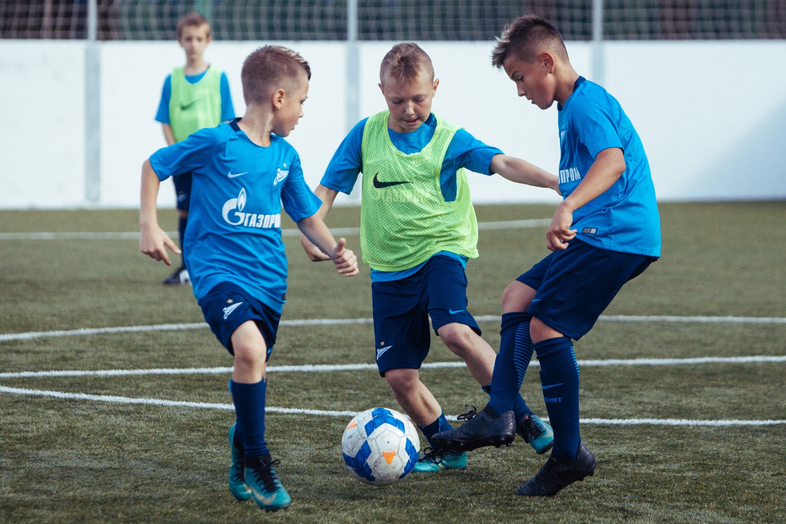 Первый день лагеря Академии ФК «Зенит»