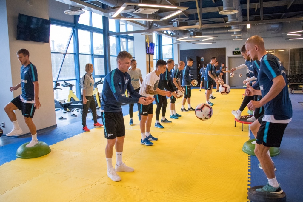 Тренировка «Зенита» в спортзале перед матчем с «Анжи»