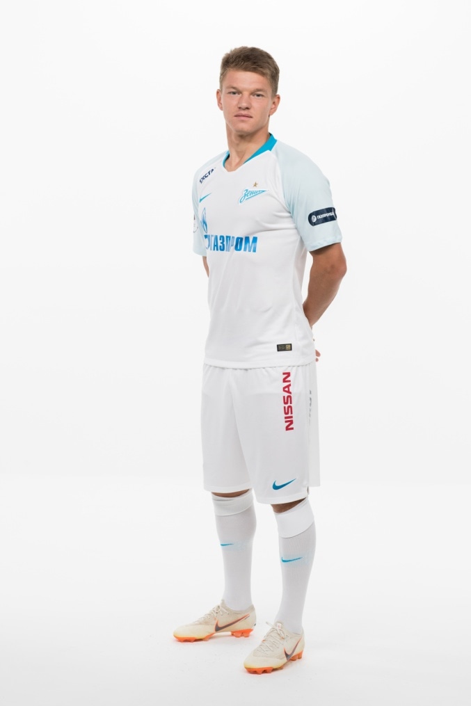 Фотосессия футболистов и тренеров основного состава ФК «Зенит» сезона 2018/19