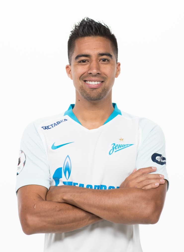 Фотосессия футболистов и тренеров основного состава ФК «Зенит» сезона 2018/19