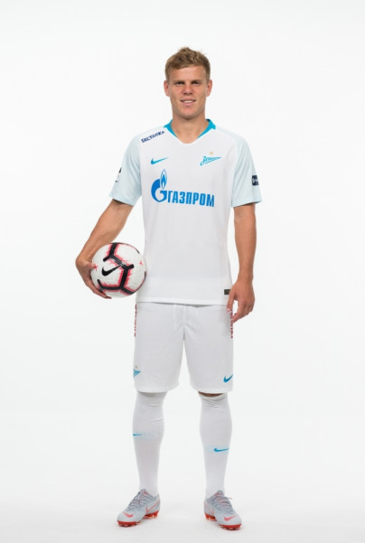 Фотосессия футболистов и тренеров основного состава ФК «Зенит» сезона 2018/19