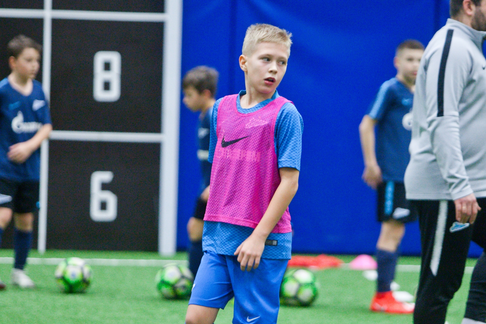 Победитель конкурса «Попади в „Зенит“» Роман Ведищев на тренировке в Академии