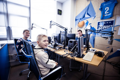 Победитель конкурса «Попади в „Зенит“ Роман Ведищев на „Радио „Зенит“