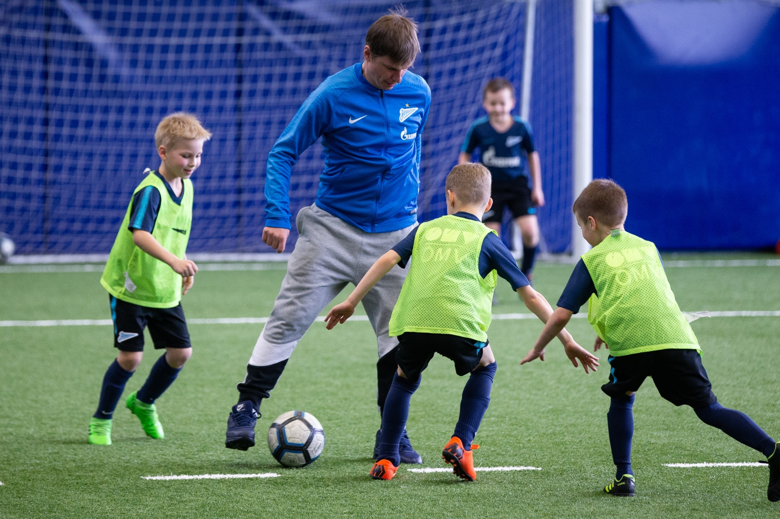 Андрей Аршавин и Анатолий Тимощук проводят мастер-класс в Академии «Зенита»
