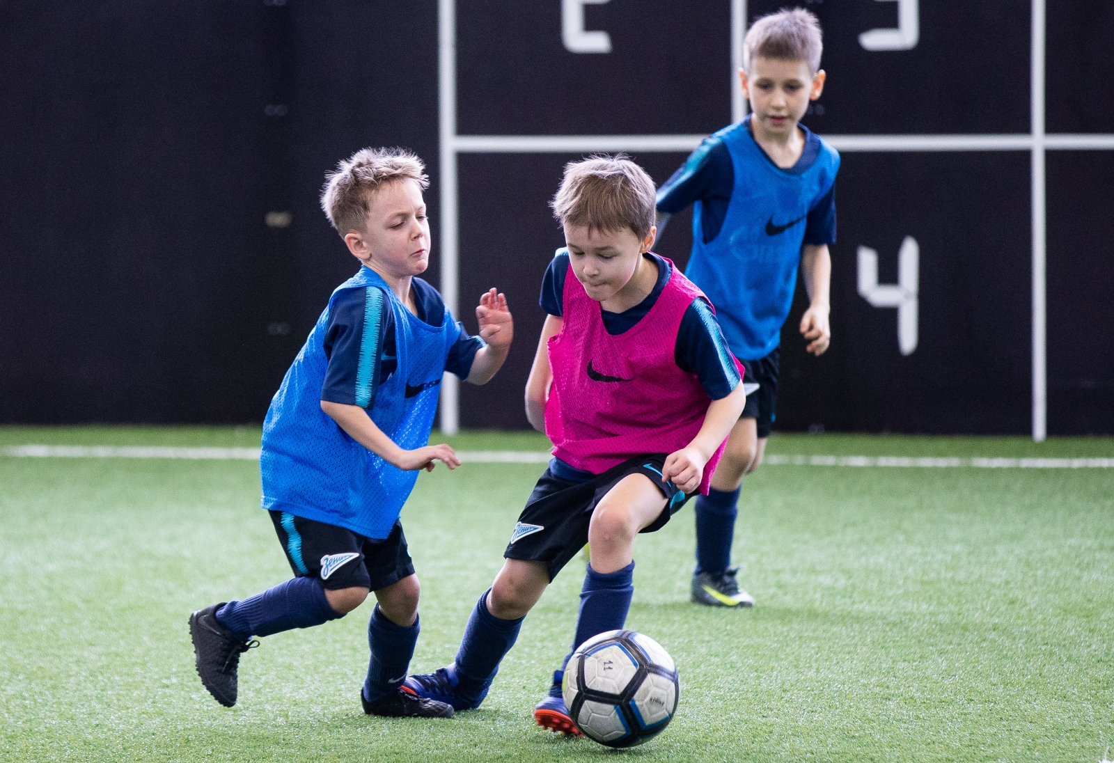 Андрей Аршавин и Анатолий Тимощук проводят мастер-класс в Академии «Зенита»