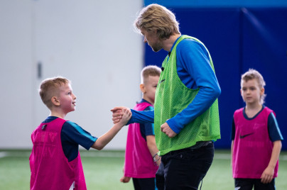 Андрей Аршавин и Анатолий Тимощук проводят мастер-класс в Академии «Зенита»