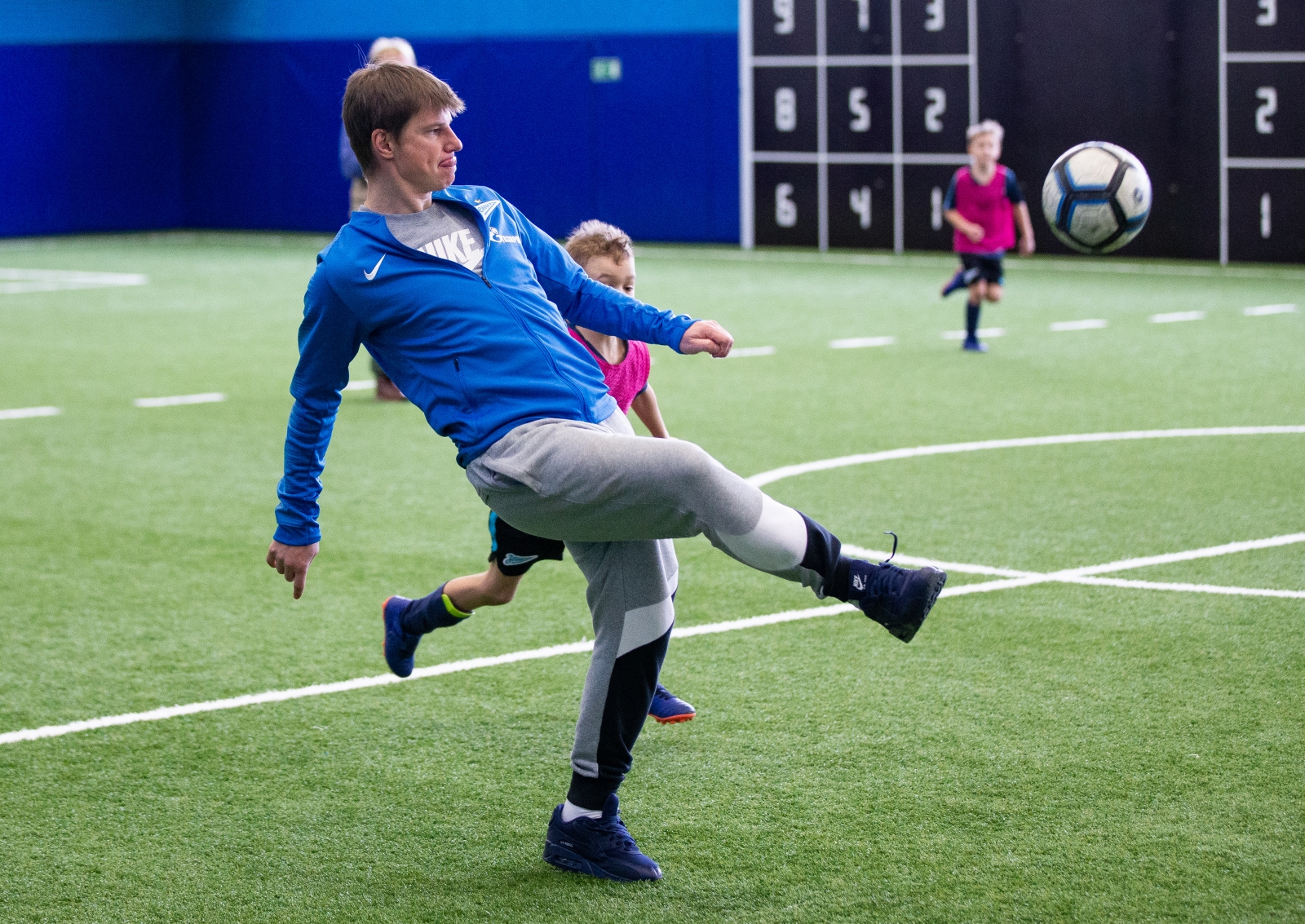 Андрей Аршавин и Анатолий Тимощук проводят мастер-класс в Академии «Зенита»