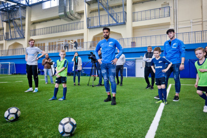 Кристиан Нобоа и Сердар Азмун проводят мастер-класс в Академии ФК «Зенит