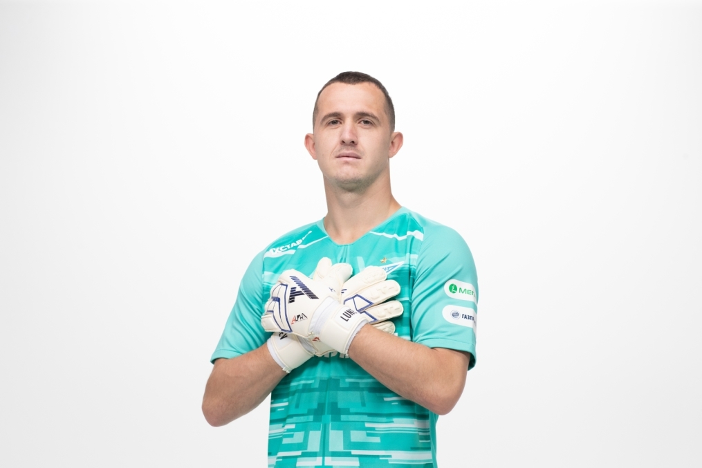 Фотосессия футболистов и тренеров основного состава ФК «Зенит» сезона 2019/20