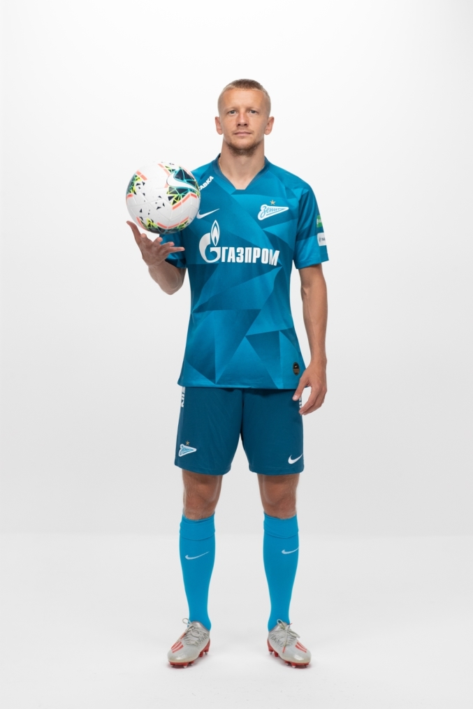 Фотосессия футболистов и тренеров основного состава ФК «Зенит» сезона 2019/20