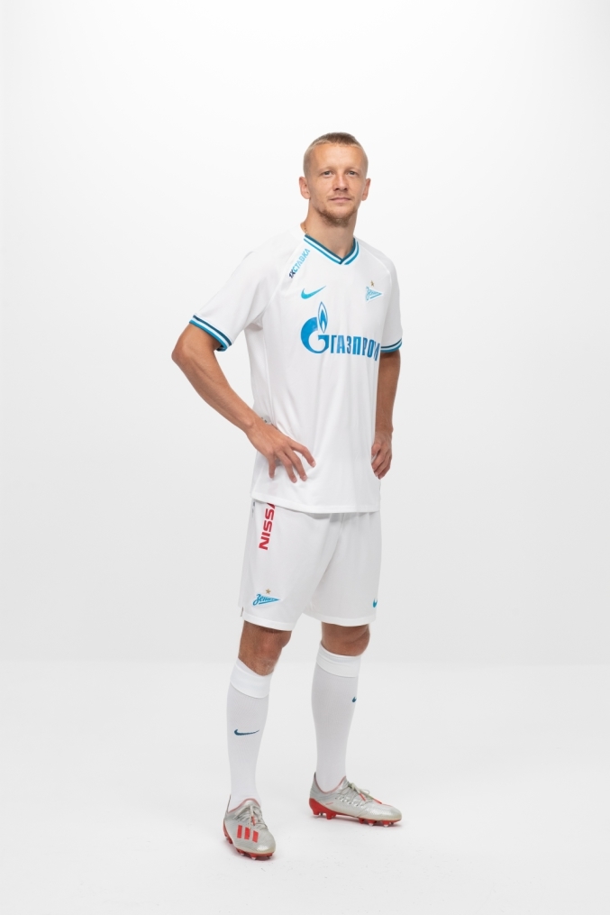 Фотосессия футболистов и тренеров основного состава ФК «Зенит» сезона 2019/20