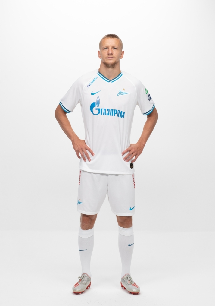 Фотосессия футболистов и тренеров основного состава ФК «Зенит» сезона 2019/20