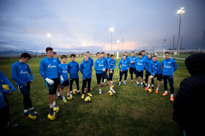Вечерняя тренировка «Зенита»-м на сборе в Турции