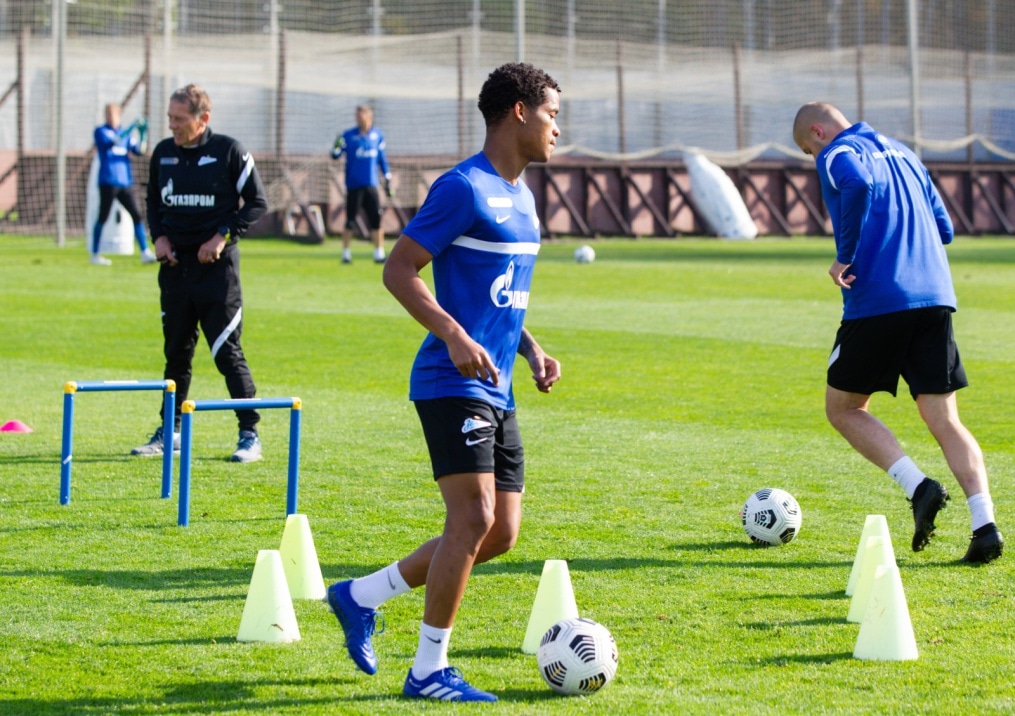«Зенит» продолжает подготовку к матчу с «Уфой»