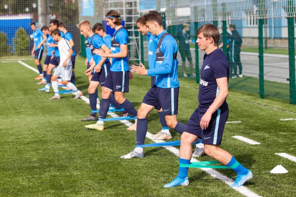 Андрей Аршавин принял участие в тренировке команды «Газпром»-Академии U-17
