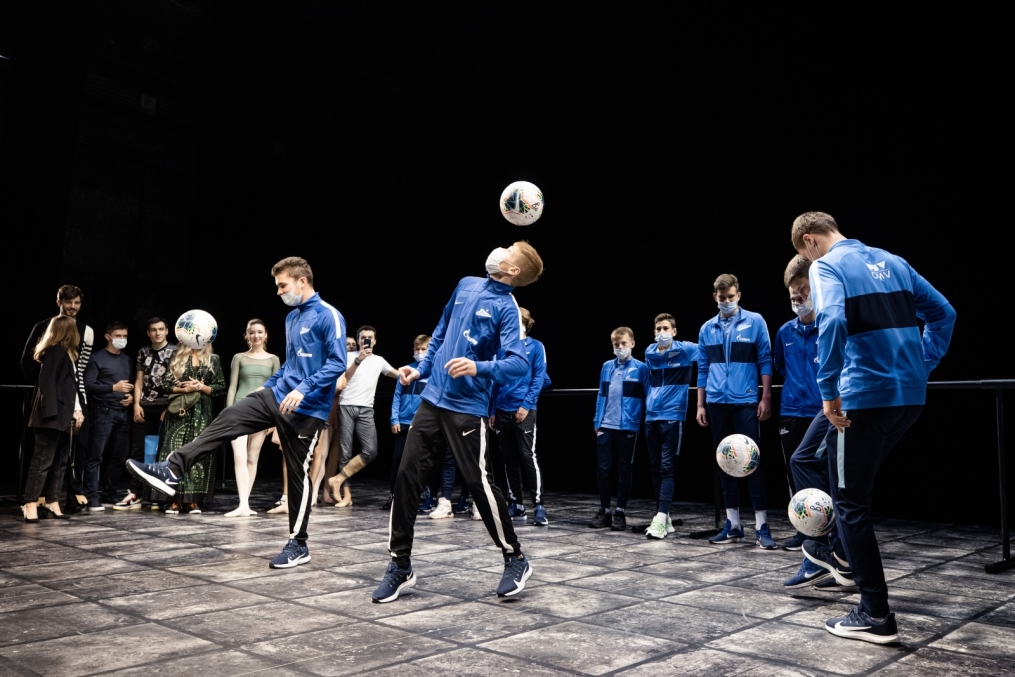 Семак, Ерохин, Караваев и воспитанники «Газпром»-Академии побывали в Михайловском театре