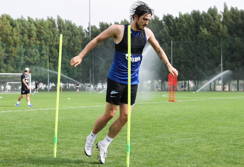 «Газпром»-тренировочные сборы «Зенита» в Дубае: 26 января, утренняя тренировка