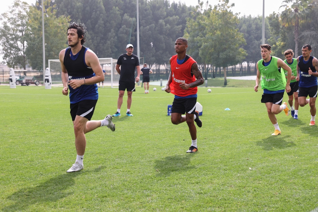 «Газпром»-тренировочные сборы «Зенита» в Дубае: 26 января, утренняя тренировка