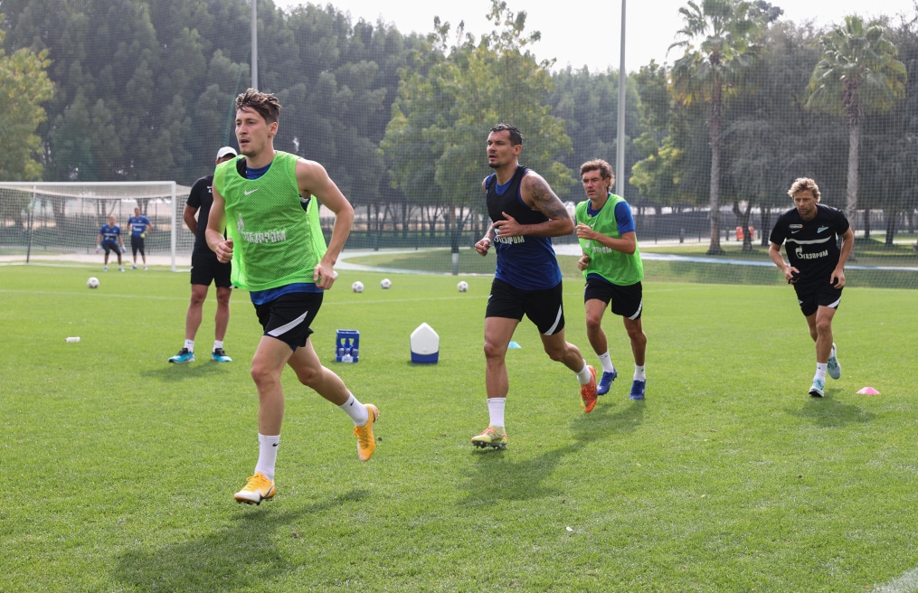 «Газпром»-тренировочные сборы «Зенита» в Дубае: 26 января, утренняя тренировка