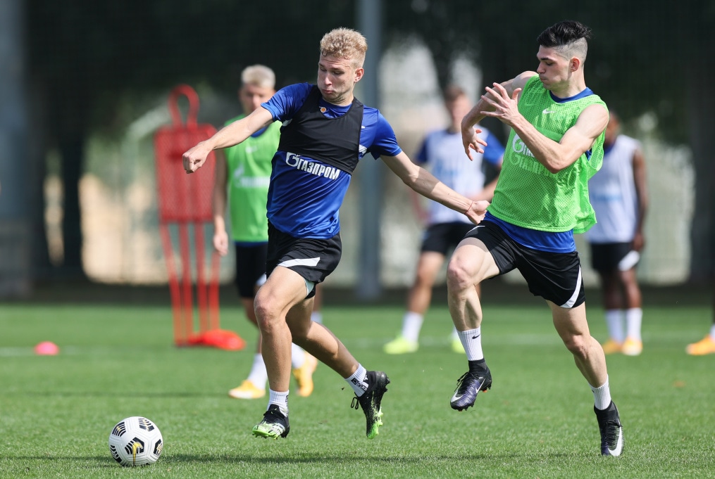 «Газпром»-тренировочные сборы «Зенита» в Дубае: 26 января, утренняя тренировка