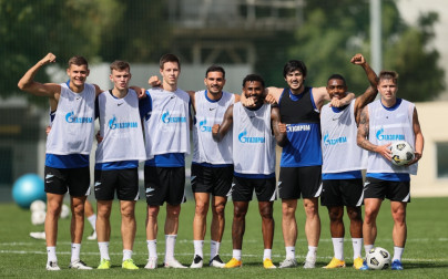 «Газпром»-тренировочные сборы «Зенита» в Дубае: 26 января, утренняя тренировка