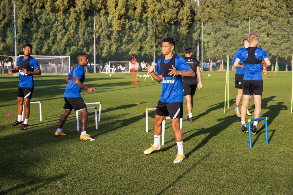 «Газпром»-тренировочные сборы «Зенита» в Дубае: 01 февраля, вечерняя тренировка