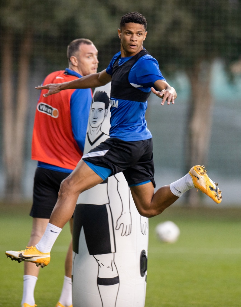 «Газпром»-тренировочные сборы «Зенита» в Дубае: 02 февраля, вечерняя тренировка