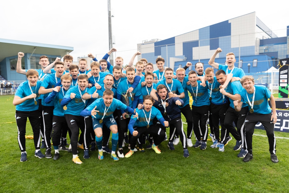 Награждение команд ЮФЛ на матче «Зенит»-м — «Краснодар»-м