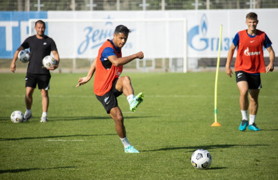 Первые «Газпром»-тренировочные сборы «Зенита»: 22 июня, вечерняя тренировка