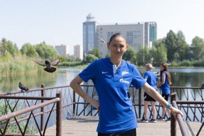 Прогулка женской команды перед матчем «Рубин» — «Зенит»