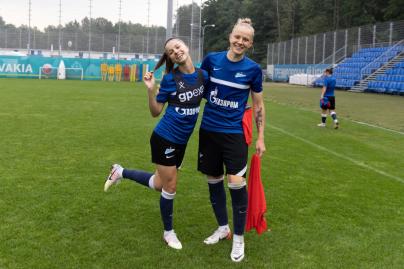 omen's team training before the Chertanovo-Zenit matc