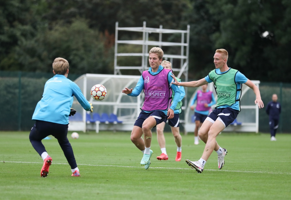 Тренировка «Зенит»-м перед матчем с «Челси»-м